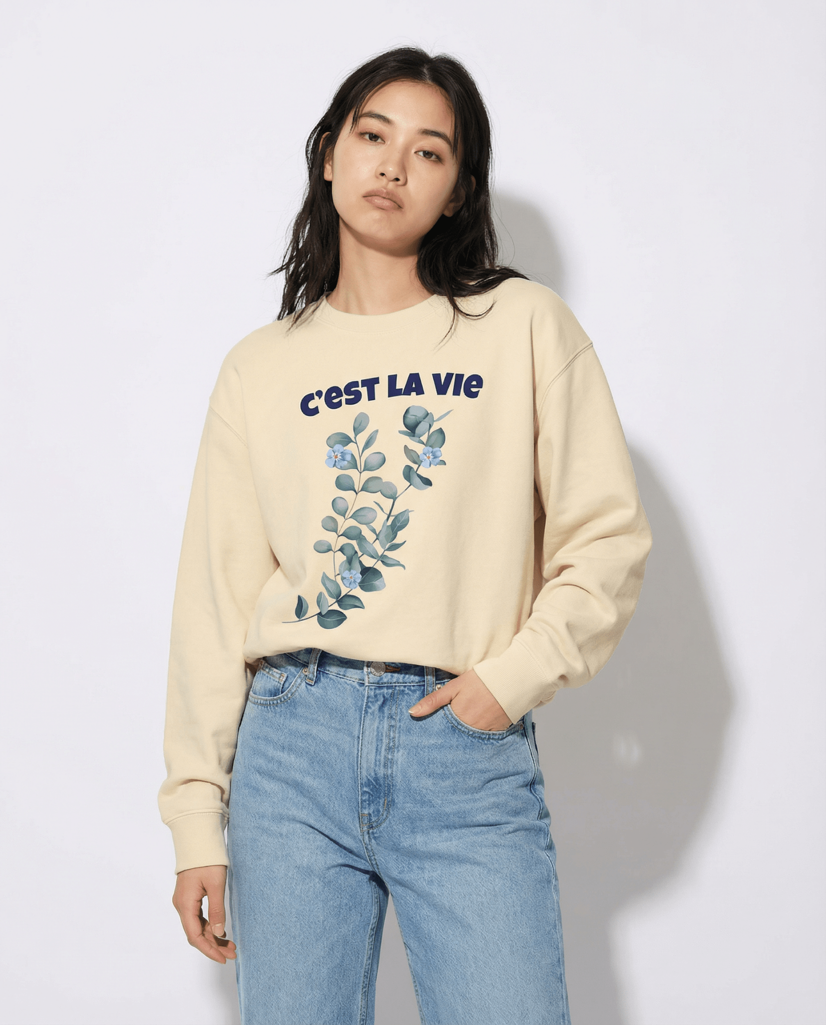 「C'EST LA VIE」ボタニカル ユニセックス クルーネックスウェット|ライトカラー
