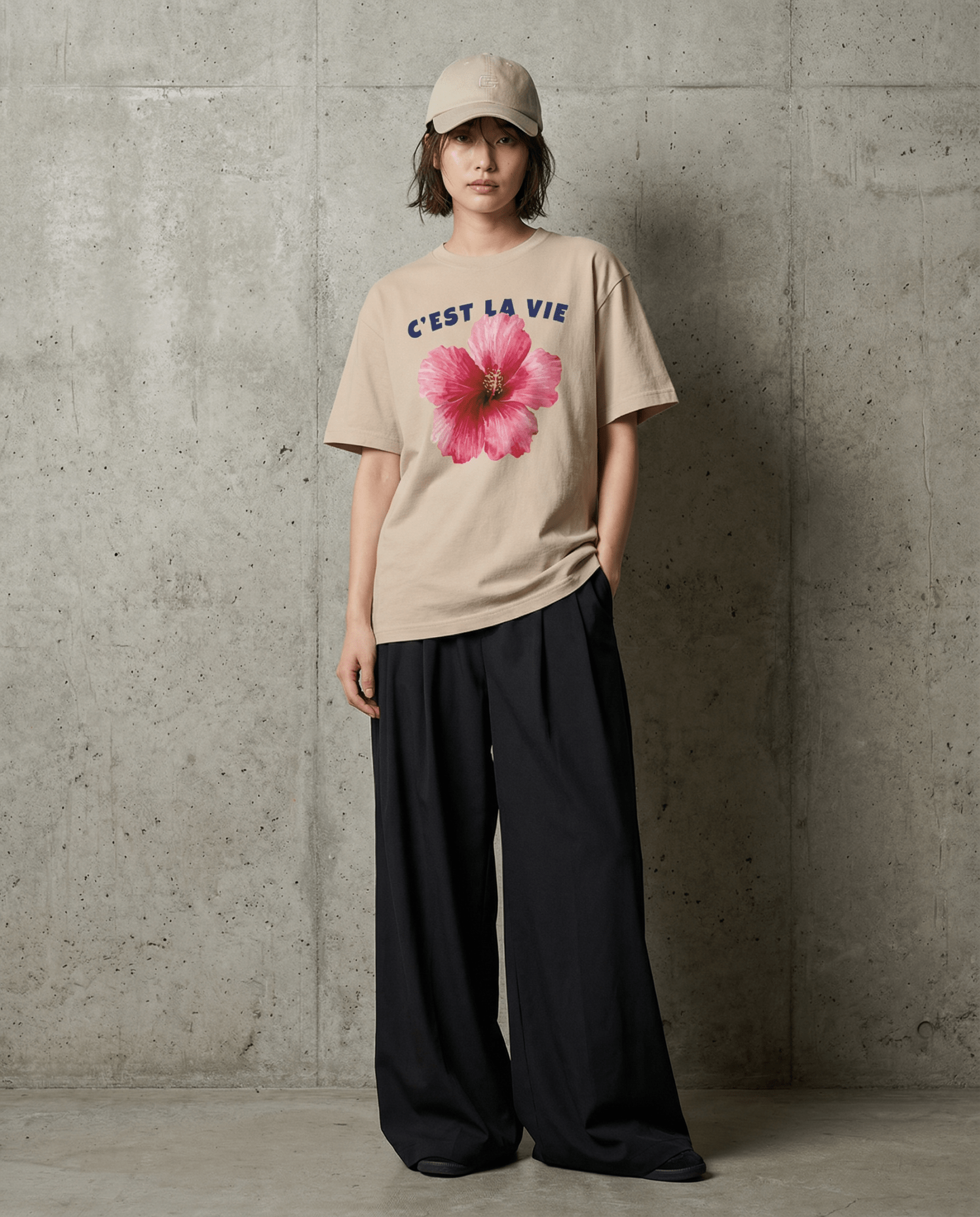 「C'EST LA VIE(これが人生)」フラワー 半袖Tシャツ ライトカラー (Unisex)