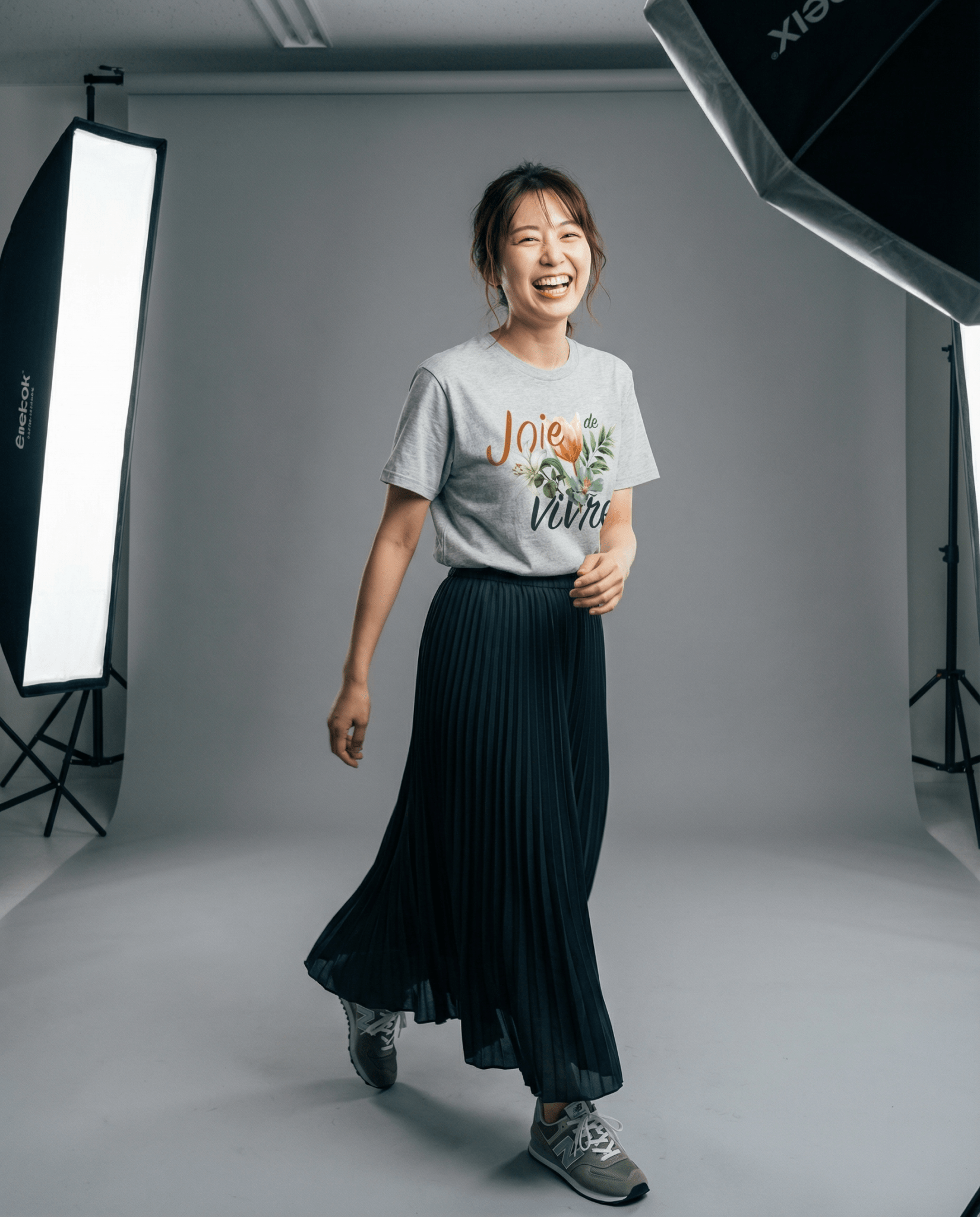 「JOIE DE VIVRE(生きる喜び)」ヘビーウェイト半袖Tシャツ (Unisex)