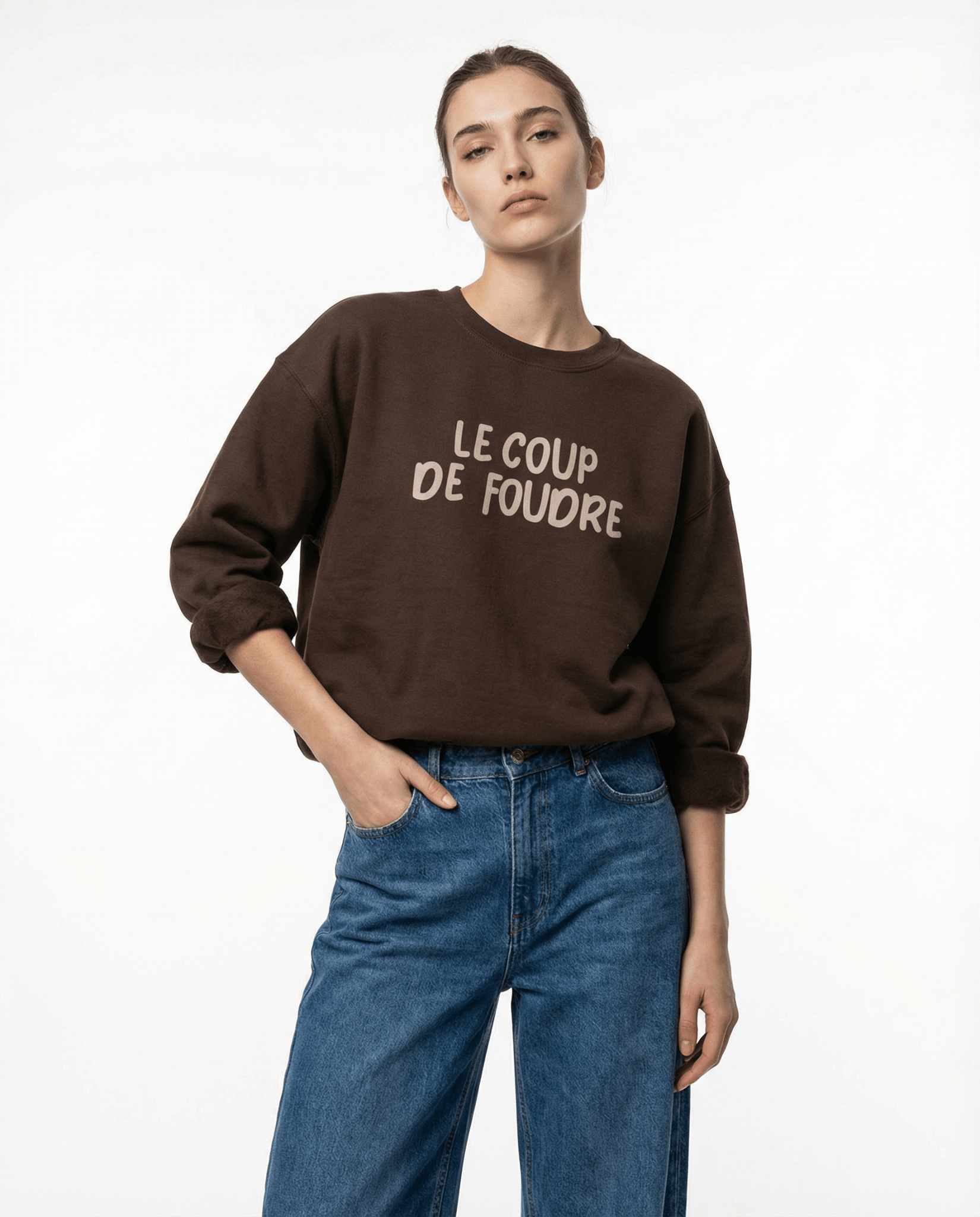 「Le Coup de Foudre」ロゴのディテールと滑らかな質感