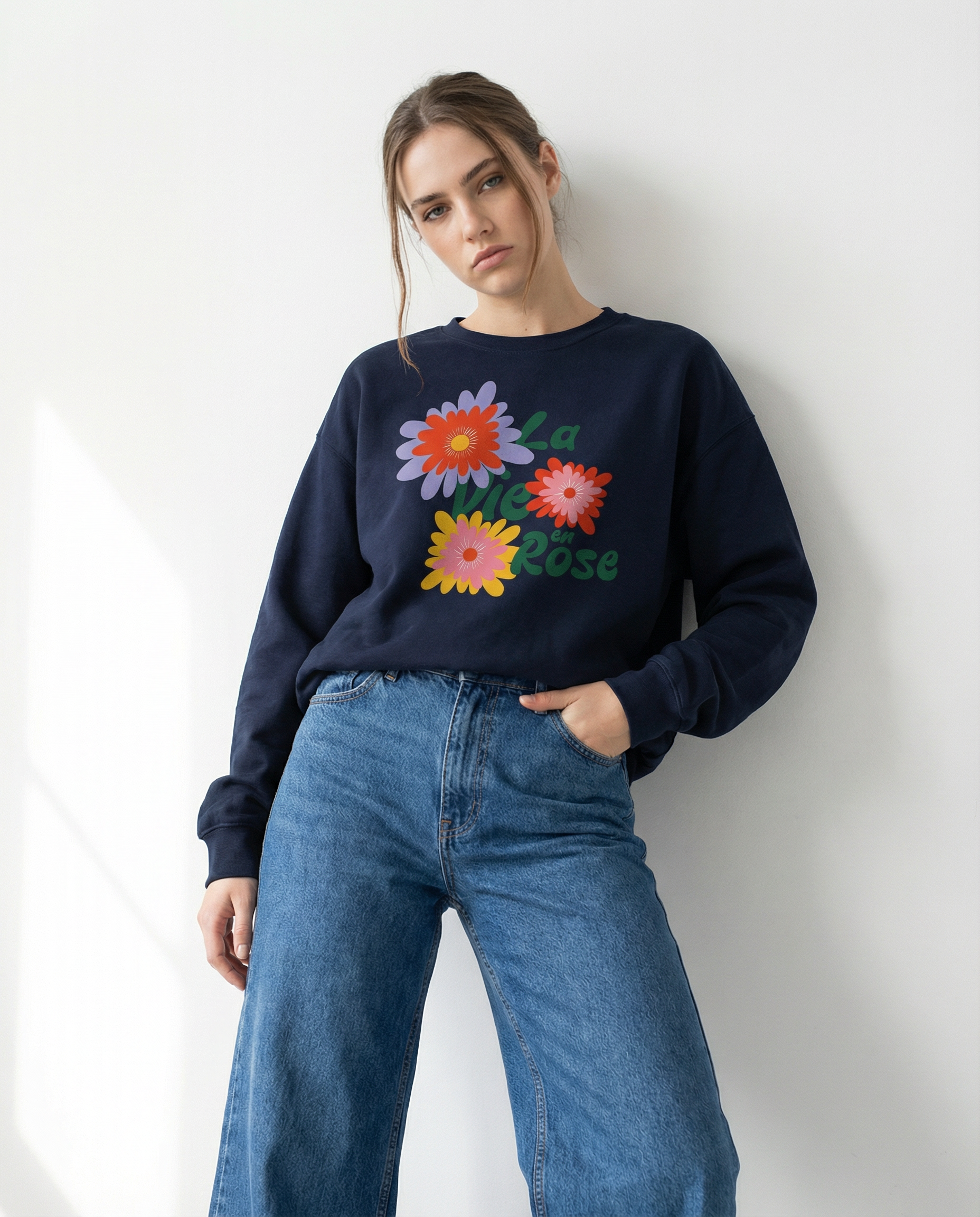 「La Vie en Rose」ユニセックス フレンチテリー スウェットシャツ (綿100%)